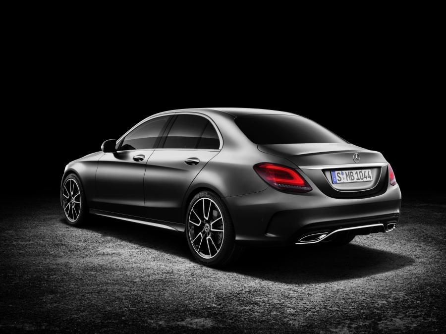  Mercedes-Benz C300 AMG Line (W205) 2018 года  (WW) (фото 3 из 4)